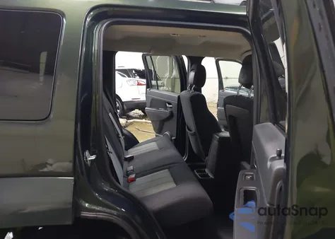 2010 Jeep Liberty Sport из США, поврежденный, VIN 1J4PN2GK5AW179454